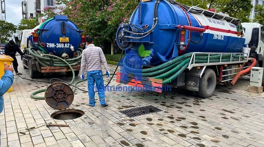 Kinh Nghiệm Thuê Dịch Vụ Hút Bể Phốt Uy Tín, Đúng Giá