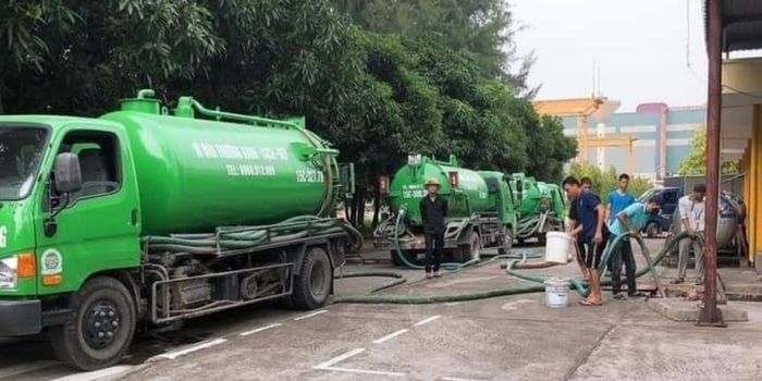 Rút hầm cầu gia đình đảm bảo vệ sinh và nhanh gọn