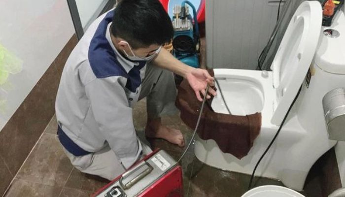 Thông bồn cầu quận 11 – Dịch vụ đáng tin cậy tại TP.HCM