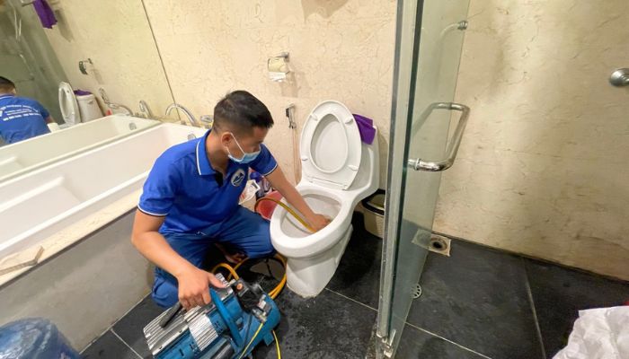 Thông bồn cầu quận Tân Phú bằng mẹo tự nhiên, an toàn