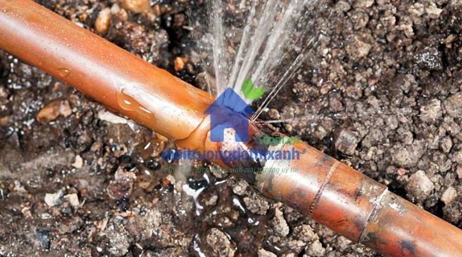 dấu hiệu ống thông hơi hầm cầu bị tắc