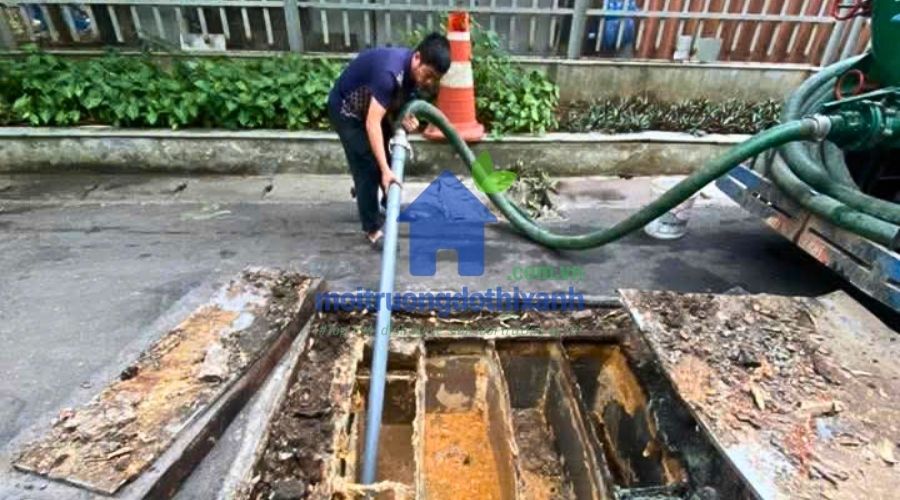 Hút hầm cầu Bến Cát