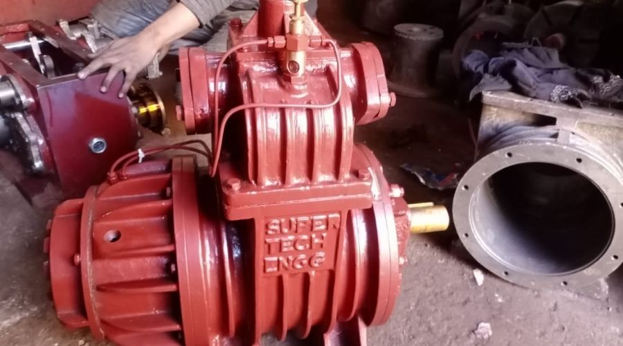 Máy hút bể phốt chuyên dụng