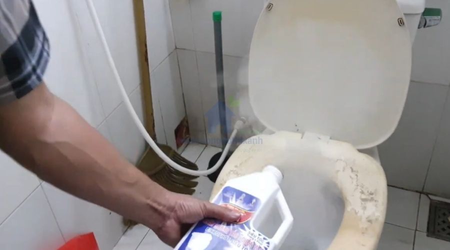 Bột thông bồn cầu diệt tắc cứng đầu