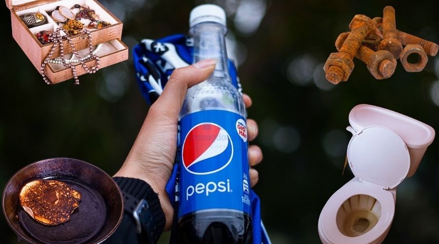 Cách đổ Pepsi vào bồn cầu bị nghẹt