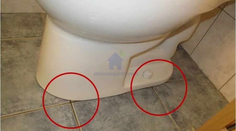 Dấu hiệu nhận biết bồn cầu bị rỉ nước
