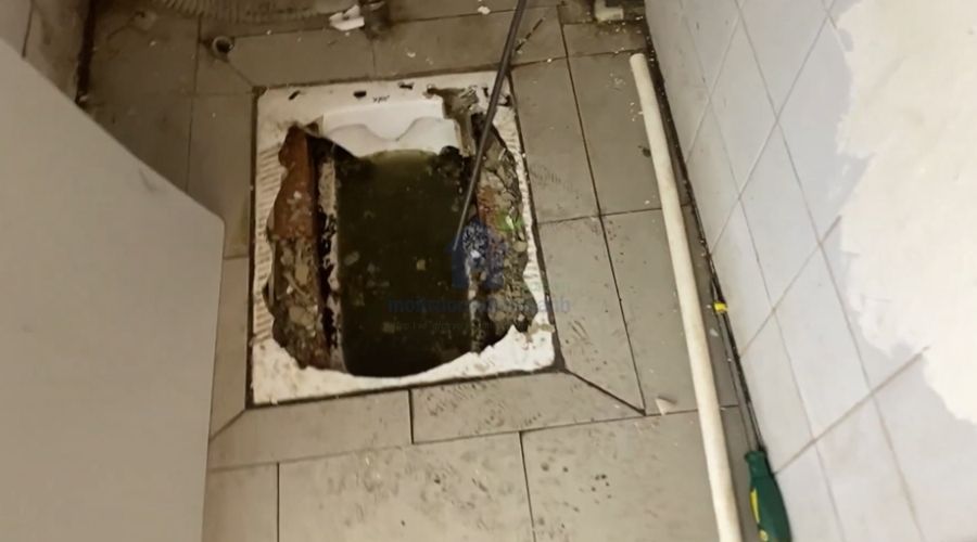 Những câu hỏi thường gặp về tắc bồn cầu tầng 2