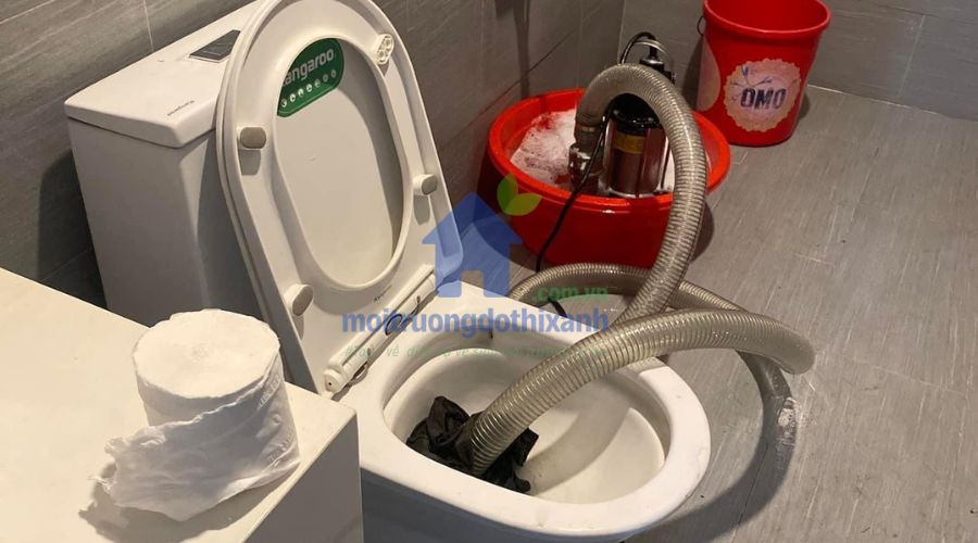 Báo giá thông bồn cầu cho hộ gia đình