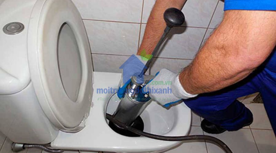 Thông tắc bồn cầu Hai Bà Trưng – Giá rẻ, phục vụ nhanh