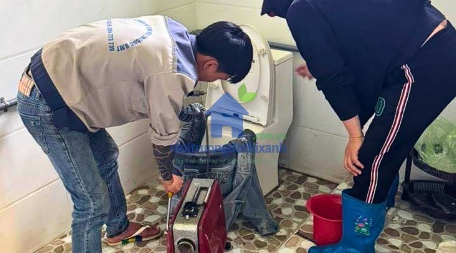 Thi công thông tắc bồn cầu hộ gia đình Hà Nam