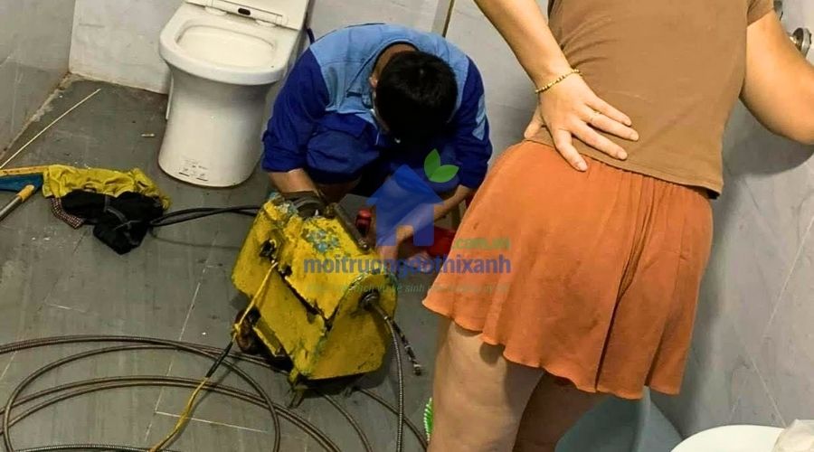 Xử lý bồn cầu bị nghẹt triệt để tại Hà Nam