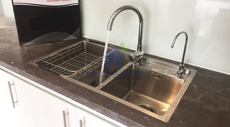 Kích thước chậu rửa bát 2 ngăn phù hợp mặt đá bếp