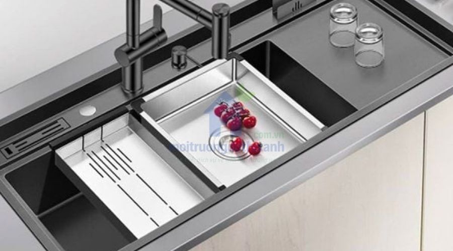 Thiết kế bồn rửa 3 ngăn giúp rửa chén nhanh và gọn