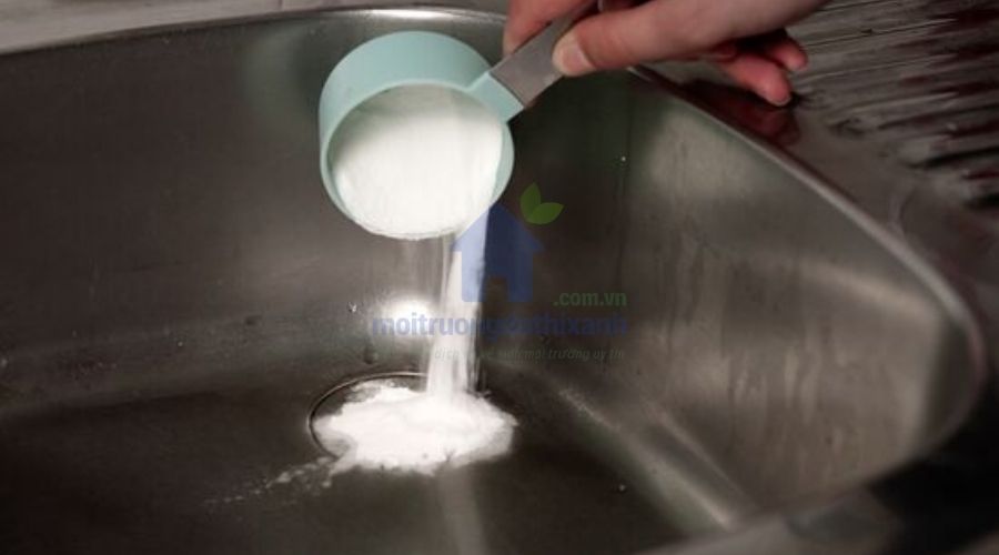 Cách thông tắc bồn rửa bát bằng baking soda hiệu quả tại nhà
