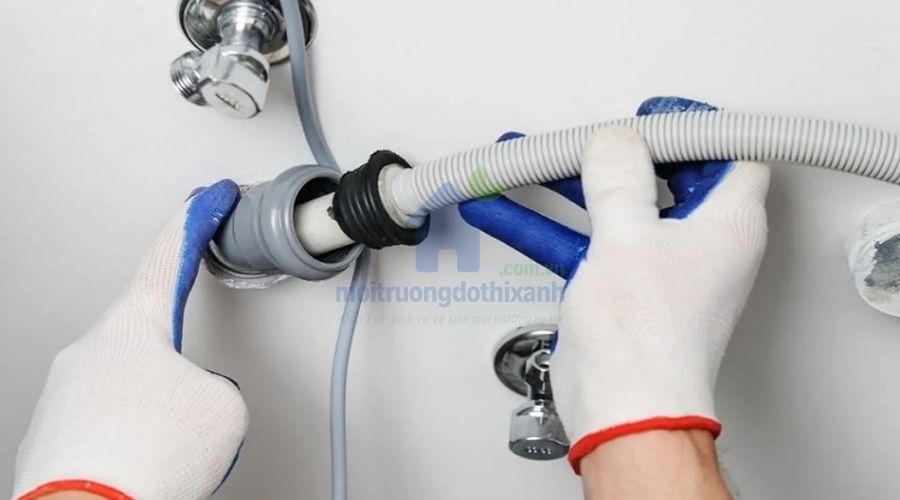 Vòi chậu rửa bát bị tắc? 5 cách xử lý đơn giản tại nhà