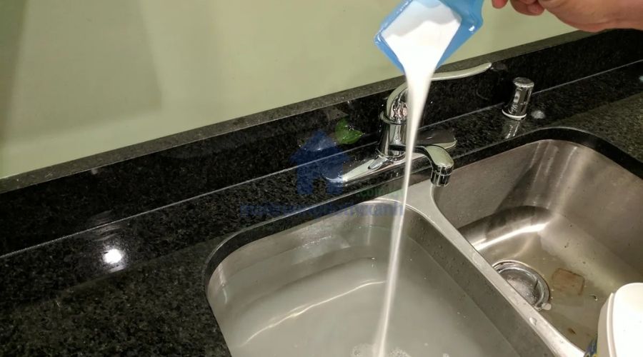 Cách xử lý bồn rửa bát phòng trọ bị tắc nghẽn