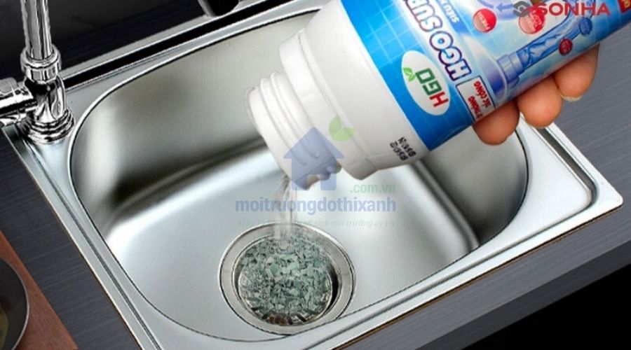 Hướng dẫn làm sạch tủ bếp dưới bồn rửa chén